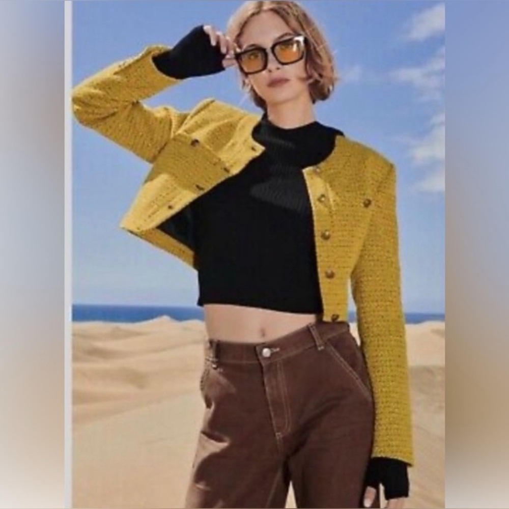 NWT Zara Yellow and black cropped blazer Size Small